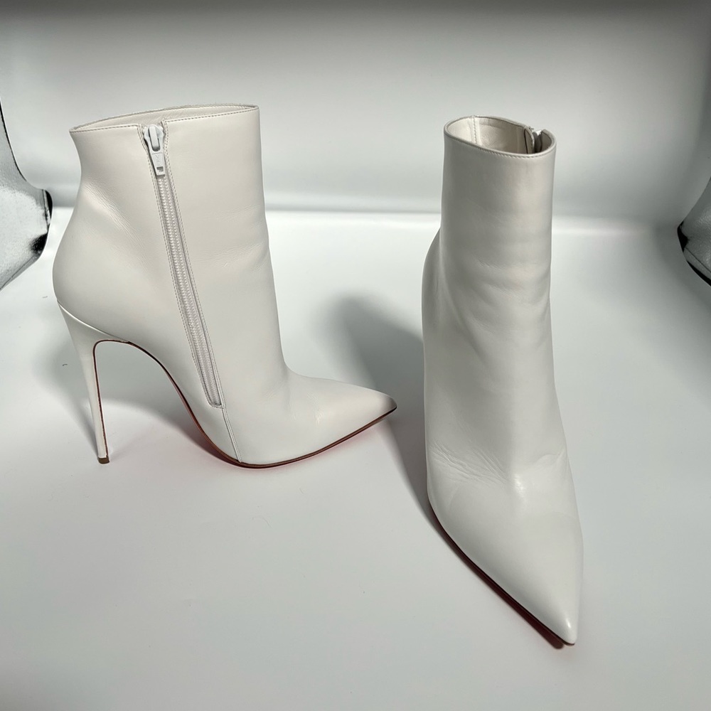 So Kate Christian Louboutin White Leather Calf Heels